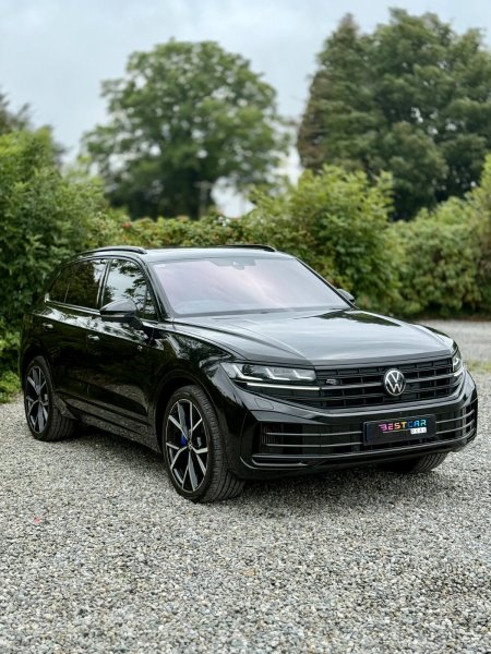 2024 Volkswagen Touareg - photo 3