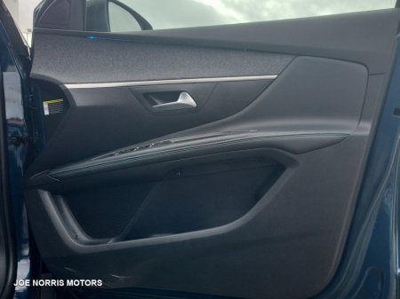 2022 Peugeot 5008 - photo 23