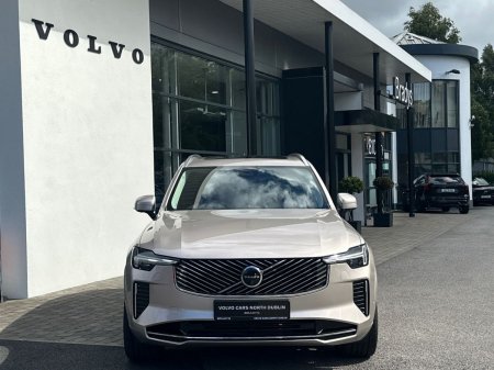 2025 Volvo XC90 - photo 2