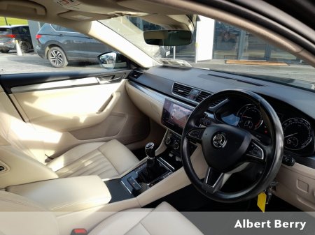 2018 Skoda Superb - photo 9