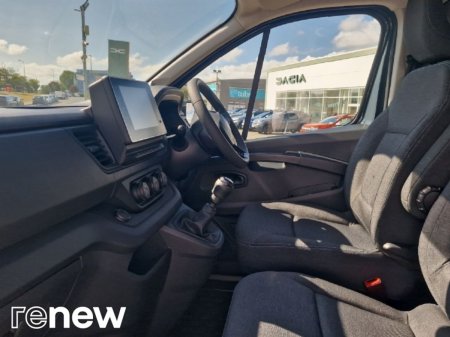 2027 Renault Trafic - photo 5