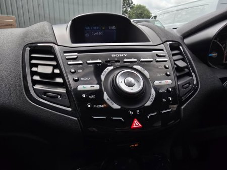2014 Ford Fiesta - photo 16