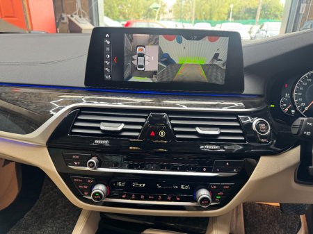 2017 BMW 5-Series - photo 10