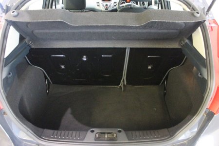 2011 Ford Fiesta - photo 15