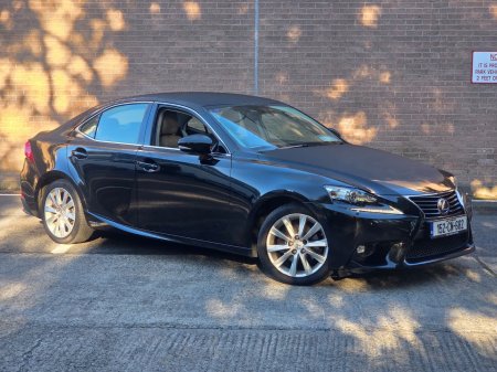 2015 Lexus IS - photo 2