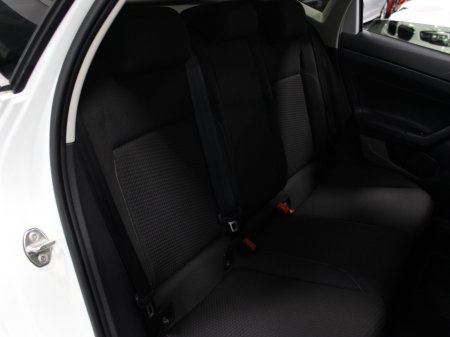 2018 Volkswagen Polo - photo 31