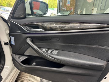 2019 BMW 5-Series - photo 17