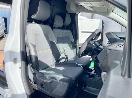 2023 Renault Kangoo - photo 10
