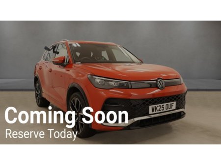 2025 Volkswagen Tiguan 1.5TSi PHEV R-LINE 204BHP DSG AUTOMATIC **ONE OWNER / APPLE CARPLAY / ADAPTIVE CRUISE CONTROL / BLIN