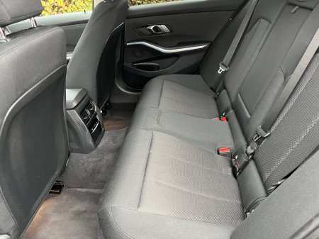 2022 BMW 3-Series - photo 33
