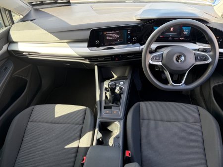 2021 Volkswagen Golf - photo 2