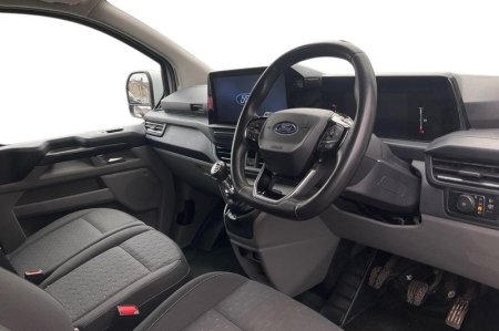 2025 Ford Transit Custom - photo 14