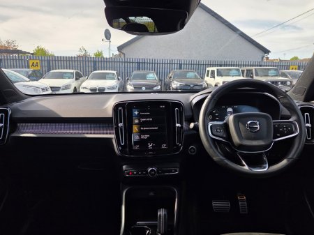 2022 Volvo XC40 - photo 13