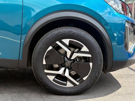 2025 Peugeot 2008 - photo 9