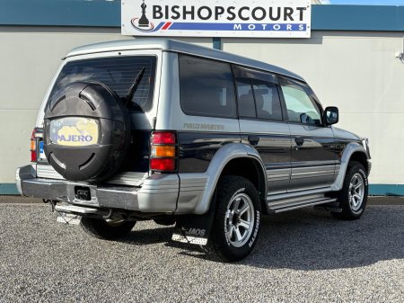 1996 Mitsubishi Pajero - photo 2