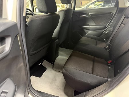 2014 Honda Fit - photo 22