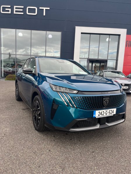 2024 Peugeot 3008 1.2 MHEV PureTech 136bhp eDCS6 Allure