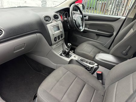 2011 Ford Focus - photo 22