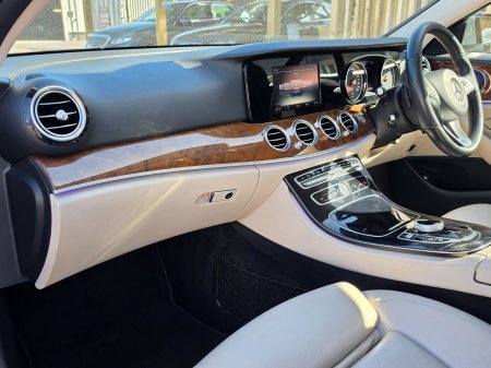 2017 Mercedes-Benz E-Class - photo 9