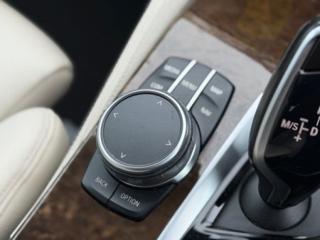 2019 BMW 5-Series - photo 18