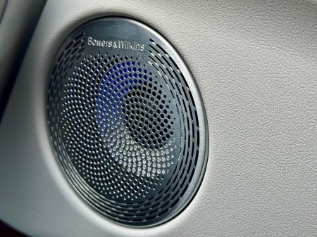 2026 BMW XM - photo 21