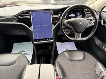 2015 Tesla Model S - photo 20