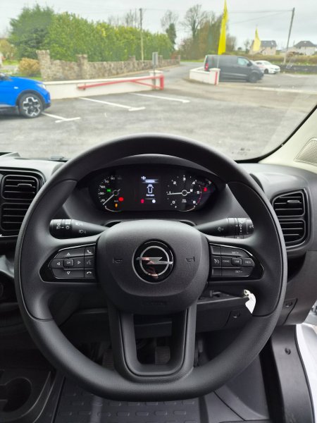 2026 Opel Movano - photo 9