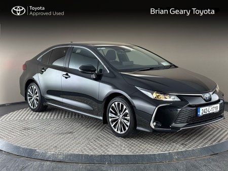 2024 Toyota Corolla HYBRID LUNA SPORT SALOON