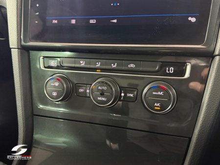 2020 Volkswagen Golf - photo 22