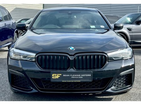 2022 BMW 5-Series - photo 6