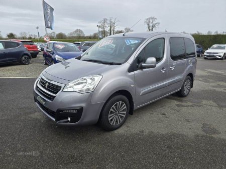 2019 Peugeot Partner Tepee - photo 2