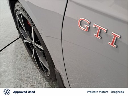 2025 Volkswagen Golf - photo 38