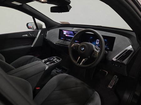 2026 BMW iX - photo 6
