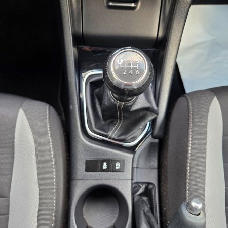 2016 Toyota Auris - photo 18