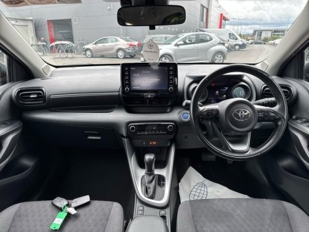 2021 Toyota Yaris - photo 8