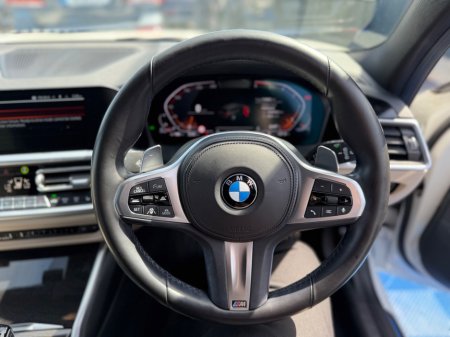 2022 BMW 3-Series - photo 16