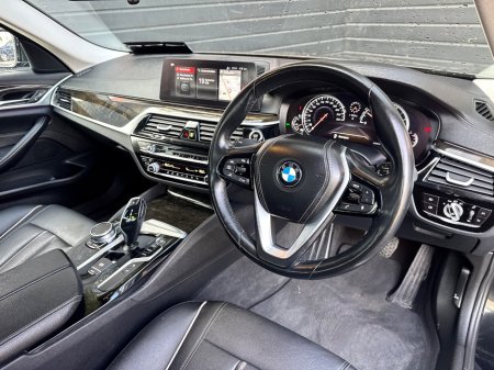 2017 BMW 5-Series - photo 10