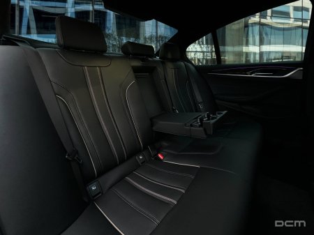 2020 BMW 5-Series - photo 24