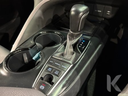 2019 Toyota Camry - photo 17