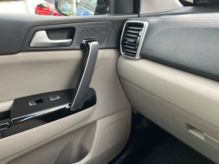 2020 Kia Sportage - photo 17