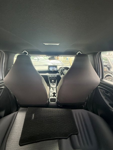 2021 Toyota Yaris - photo 10