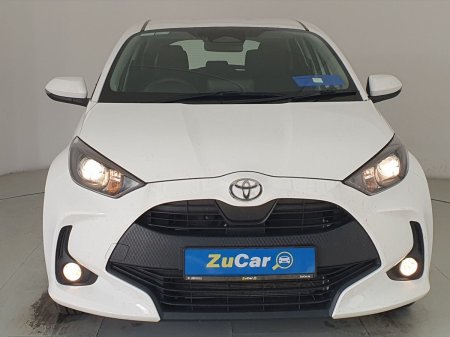 2024 Toyota Yaris - photo 2