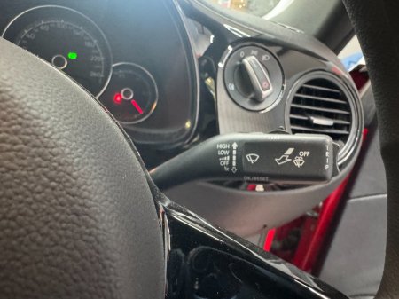 2017 Volkswagen Beetle - photo 12