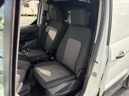 2019 Ford Transit - photo 13
