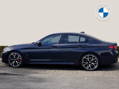 2023 BMW 5-Series - photo 3