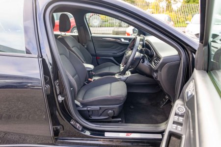 2019 Ford Focus - photo 17