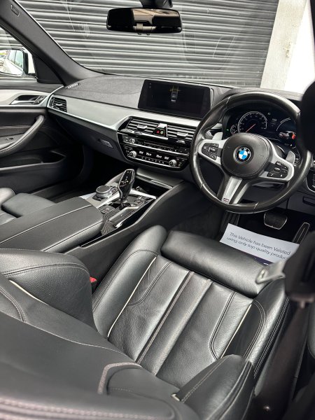 2017 BMW 5-Series - photo 28