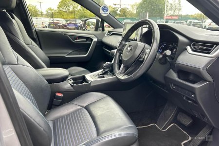 2020 Toyota RAV4 - photo 11