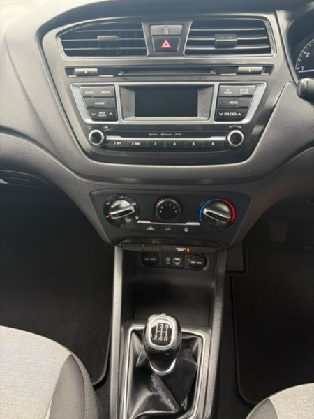 2016 Hyundai i20 - photo 5