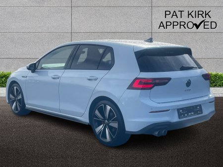 2024 Volkswagen Golf - photo 2